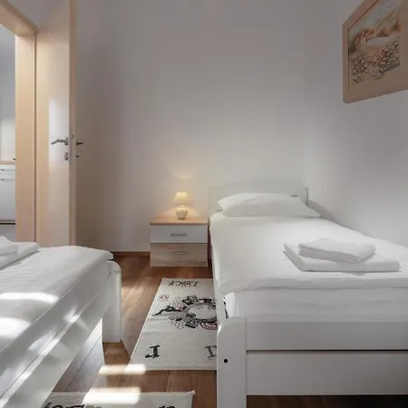Marta Villa Privlaka (Zadar)